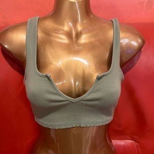 Hot cropped tank top